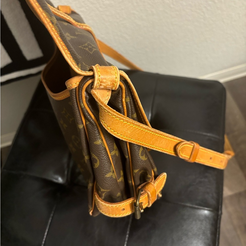 Louis Vuitton saumur 30 crossbody/messenger monogram - Picture 4 of 13